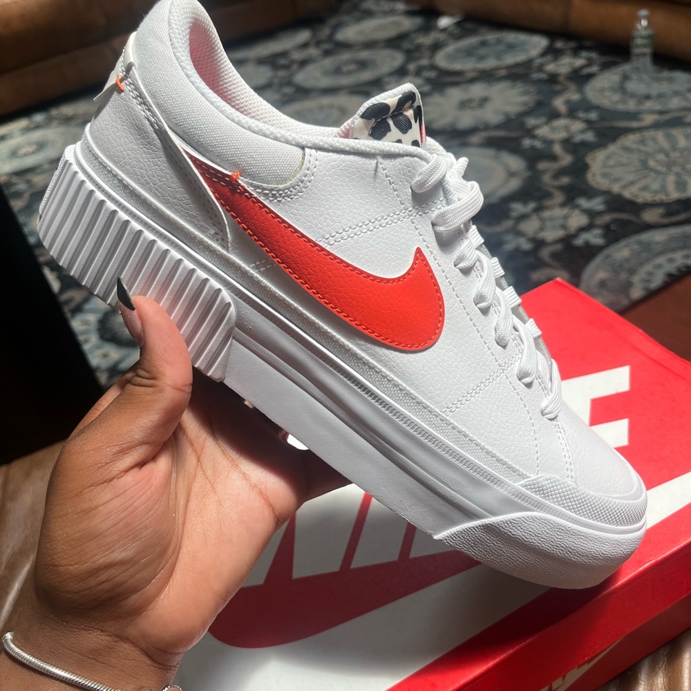 Nike Court Legacy Lift
Women's Shoes
